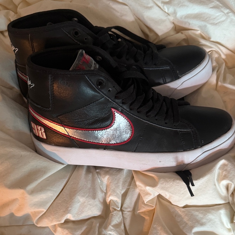 Nike Zoom Blazer Mid Pro Grant Taylor GT Black Silver Red Men's Size 7.5